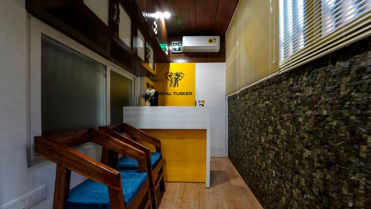 Royal Tusker Luxury Service Apartments Maisur Dış mekan fotoğraf